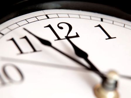 minute-clockface-Hours -مکالمه انگلیسی با موضوع ساعت ده دقیقه بعد از فلان ساعت است