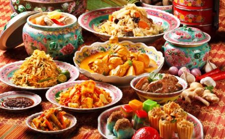 Malaysian-Peranakan-Cuisine-مکالمه انگلیسی با موضوع شکایت کردن در یک رستوران