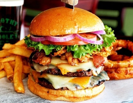 Sandwich-fast-food-fatty-burger-مکالمه انگلیسی با موضوع بگوید برای سفارش دادن آماده اید