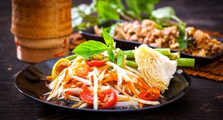 Thai-food-local-مکالمه انگلیسی با موضوع سوالاتی که از یک مشتری رستوران پرسیده می شود