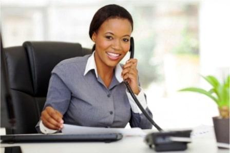 Phone-conversation-receptionist